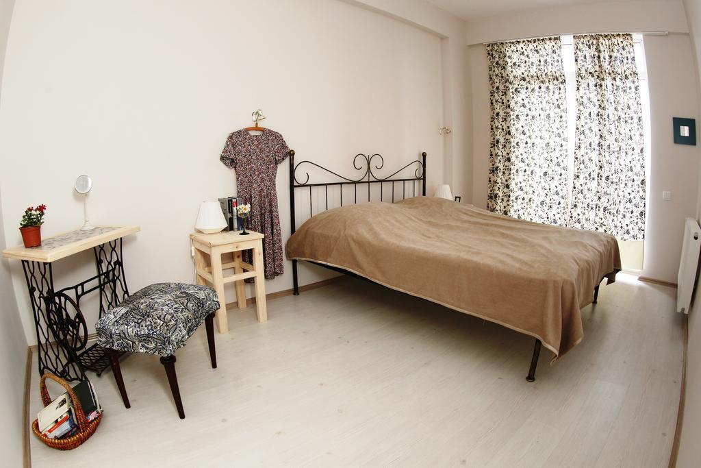 My House Is Your Hotel Tbilisi Bilik gambar